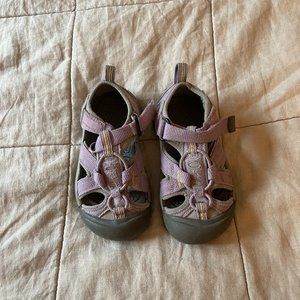 KEEN Sandals. Purple with velcro strap Toddler girl 10